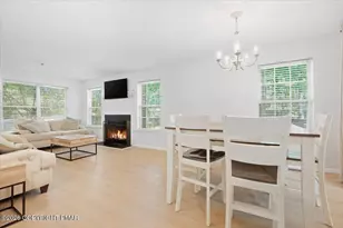 6105 Braintree Dr, Bushkill, PA 18324 - Photo 12