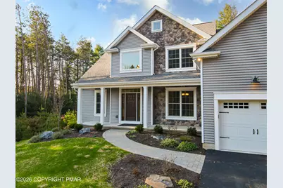  223 Canterbury Circle, Blakeslee, PA 18610 - Photo 4