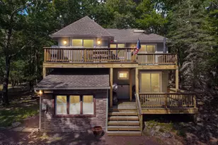 98 Skye Dr, Lake Harmony, PA 18624 - Photo 1