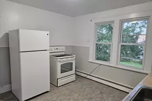 721 River St, Peckville, PA 18452 - Photo 4