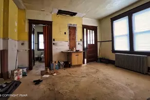 338-340 N Broad St, West Hazleton, PA 18202 - Photo 16