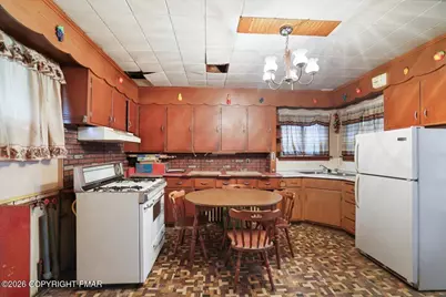  810 Center Avenue, Jim Thorpe, PA 18229 - Photo 14