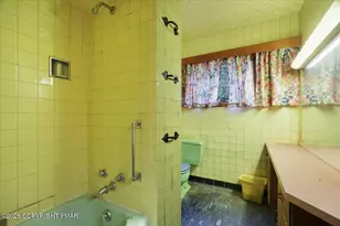 810 Center Ave, Jim Thorpe, PA 18229 - Photo 26