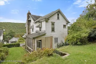 810 Center Ave, Jim Thorpe, PA 18229 - Photo 30