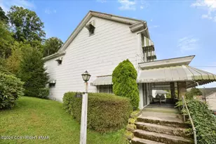 810 Center Ave, Jim Thorpe, PA 18229 - Photo 8