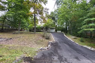 141 Manchester Dr, Bushkill, PA 18324 - Photo 44