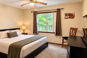 106 Gap View Dr, Long Pond, PA 18334 - Photo 28