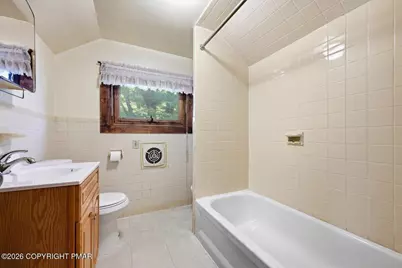  127 Broad Street, Stroudsburg, PA 18360 - Photo 38
