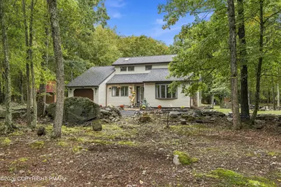  3638 Bristol Circle, East Stroudsburg, PA 18302 - Photo 4