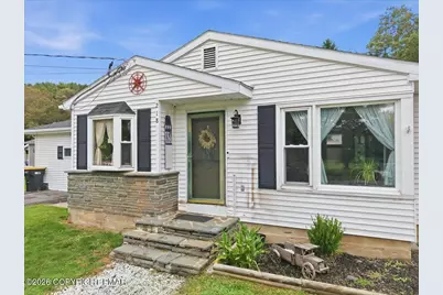  218 Effort Village Drive, Effort, PA 18330 - Photo 4