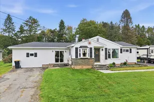218 Effort Village Dr, Effort, PA 18330 - Photo 2
