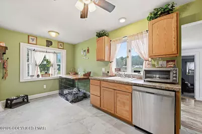  218 Effort Village Drive, Effort, PA 18330 - Photo 32