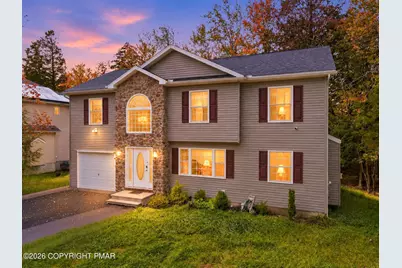  425 Scotch Pine Drive, Pocono Summit, PA 18346 - Photo 2