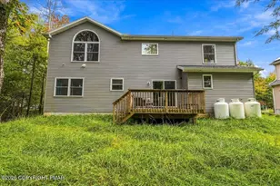 425 Scotch Pine Dr, Pocono Summit, PA 18346 - Photo 4