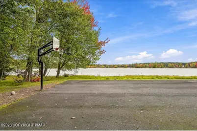  425 Scotch Pine Drive, Pocono Summit, PA 18346 - Photo 54