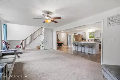  425 Scotch Pine Drive, Pocono Summit, PA 18346 - Photo 12