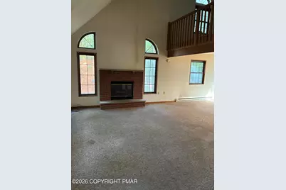  206 Hyland Drive, East Stroudsburg, PA 18301 - Photo 4
