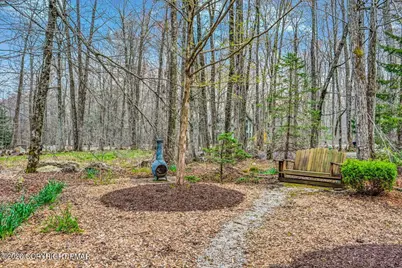  1111 Bear Track Trail, Pocono Pines, PA 18350 - Photo 34