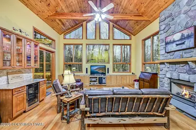  1111 Bear Track Trail, Pocono Pines, PA 18350 - Photo 6
