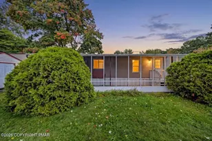 338 Upper Pmhe Dr, East Stroudsburg, PA 18302 - Photo 2