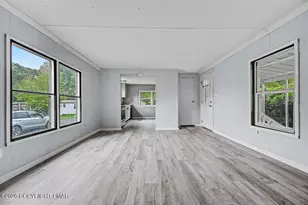 338 Upper Pmhe Dr, East Stroudsburg, PA 18302 - Photo 14