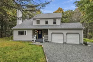 1018 Valley Rd, Newfoundland, PA 18445 - Photo 14
