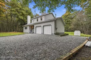 1018 Valley Rd, Newfoundland, PA 18445 - Photo 4