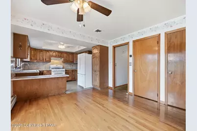  233 Treeline Drive, Pen Argyl, PA 18072 - Photo 8