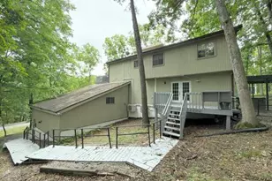 322 Brentwood Dr, Bushkill, PA 18324 - Photo 2