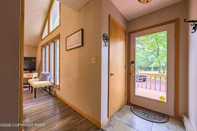 10 Linden Drive, Lake Harmony, PA 18624 - Photo 8