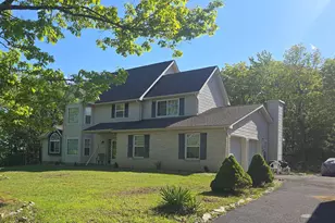 3176 Mountain Terrace Dr, Blakeslee, PA 18610 - Photo 1