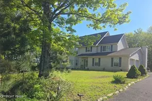 3176 Mountain Terrace Dr, Blakeslee, PA 18610 - Photo 6