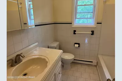  255 E Broad Street, East Stroudsburg, PA 18301 - Photo 32