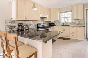 2557 Long Pond Rd, Long Pond, PA 18334 - Photo 16