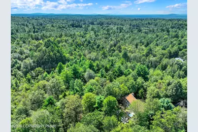  415 Minsi Trail, Long Pond, PA 18334 - Photo 6