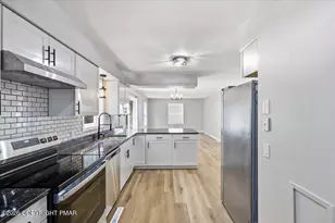 274 Mary St, East Stroudsburg, PA 18301 - Photo 16