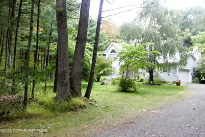  296 Harvest Hill Drive, Effort, PA 18330 - Photo 1