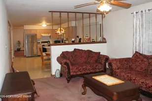 296 Harvest Hill Dr, Effort, PA 18330 - Photo 14