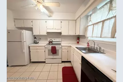  110 Parish Park #15, East Stroudsburg, PA 18301 - Photo 4