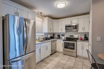  19 Middle Village Way, Tannersville, PA 18372 - Photo 22