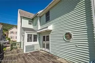 710 William St, Pen Argyl, PA 18072 - Photo 8