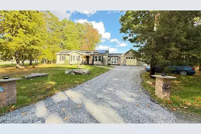  103 Dunchurch Drive, Bushkill, PA 18324 - Photo 2