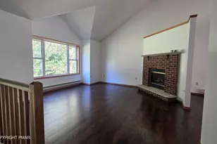 838 Cayuga Way, Stroudsburg, PA 18360 - Photo 4