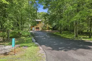 425 Underhill Dr, Tamiment, PA 18371 - Photo 60