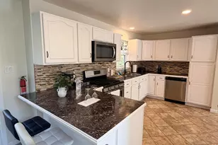8150 Mayfair Rd, Tobyhanna, PA 18466 - Photo 12