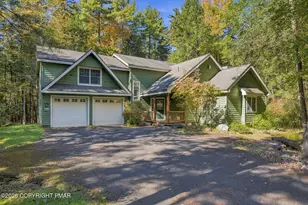 372 Brookside Dr, Pocono Pines, PA 18350 - Photo 2