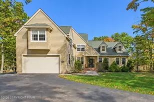 114 Pine Needle Ln, Pocono Pines, PA 18350 - Photo 2