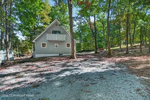 148 Inverhouse Rd, Henryville, PA 18332 - Photo 2