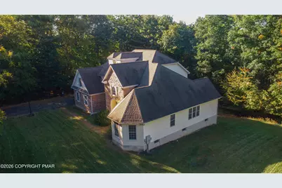  371 Joanne Court, Bartonsville, PA 18321 - Photo 4