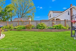 64 Dante St, Roseto, PA 18013 - Photo 36